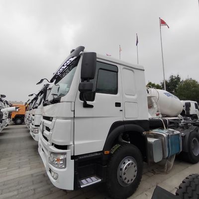 Un camion-tracteur de 6X4 pour le transport de marchandises 6 mois