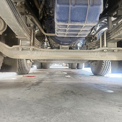 Camion de mélangeur de ciment Haowo et service après-vente de 6 mois