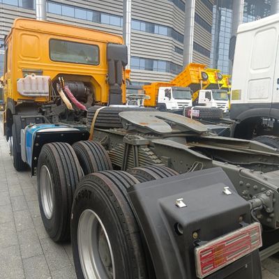 Puissante capacité de remorquage et vente du camion tracteur HOWO371HP6X4 avec livraison Seco