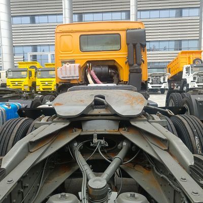 Puissante capacité de remorquage et vente du camion tracteur HOWO371HP6X4 avec livraison Seco