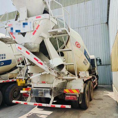 Demande personnalisée Sinotruk 8m3 camion mélangeur de béton diesel avec direction hydraulique