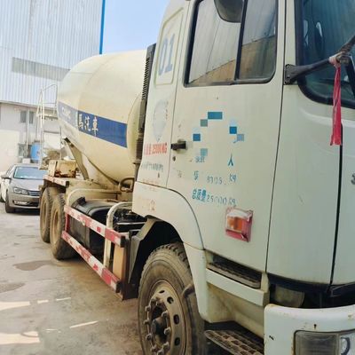 Demande personnalisée Sinotruk 8m3 camion mélangeur de béton diesel avec direction hydraulique
