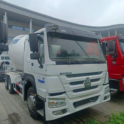 Camion de mélangeur de béton HOWO sur mesure de 12 m3 pour les machines de construction lourdes