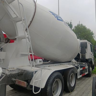 Chassis Sinotruk HOWO 12m3 Camion à béton auto-mélangeur pour équipement de construction lourd