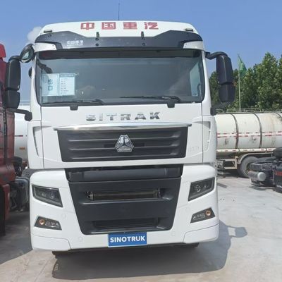 Capacité de charge de 31 à 40 t HOWO Truck tracteur avec fonctionnalités du siège du conducteur en suspension pneumatique