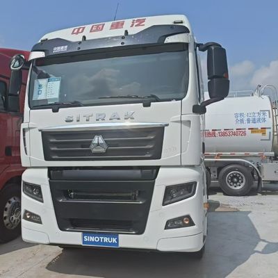 Capacité de charge de 31 à 40 t HOWO Truck tracteur avec fonctionnalités du siège du conducteur en suspension pneumatique