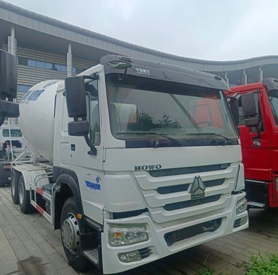 Pneus 12m3 Camion à béton avec châssis Sinotruk et charge lourde ZZ1257N3647N1