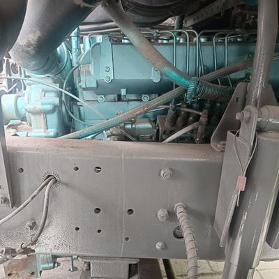 Certification CE Camion de mélangeur de béton de 12 m3 avec châssis et performances Sinotruk