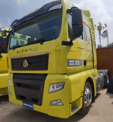 400L réservoir de carburant et siège de suspension pneumatique Sinotruck camion tracteur avec siège de conducteur utilisé