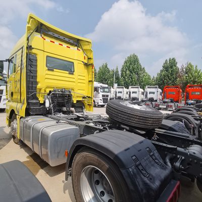Camion polyvalent pour le transport mondial de marchandises avec siège à suspension aérienne et &gt; 450 ch