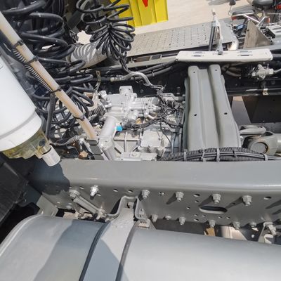 Camion polyvalent pour le transport mondial de marchandises avec siège à suspension aérienne et &gt; 450 ch