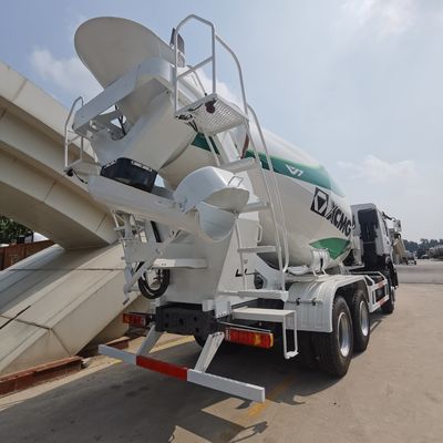 1024.00cm * 250.00cm * 345.00cm Camion à béton lourd avec pneus et direction hydraulique