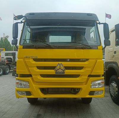 Capacité de chargement de 31 à 40 tonnes Sinotruck 6X4 Tracteur HOWO6X4 Trac avec capacité de réservoir de carburant de 400L