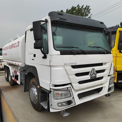 Chassis Sinotruk 20 tonnes Utilisé HOWO 6X4 camion de livraison d'eau camion-citerne de l'eau avec pneus