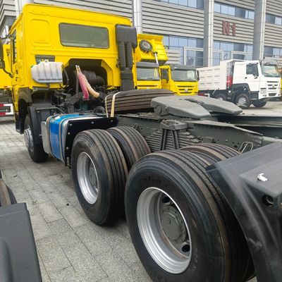 Roue d'entraînement économique 6×4 Tête de tracteur diesel HOWO6X4 Trac avec efficacité améliorée
