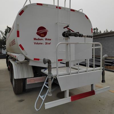 Le camion de livraison d'eau Sinotruk HOWO 6X4 avec poids brut du colis 13570.000kg