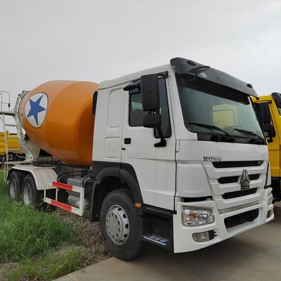 Camion de livraison d'eau potable certifié Sinotruk HOWO 6X4 15m3