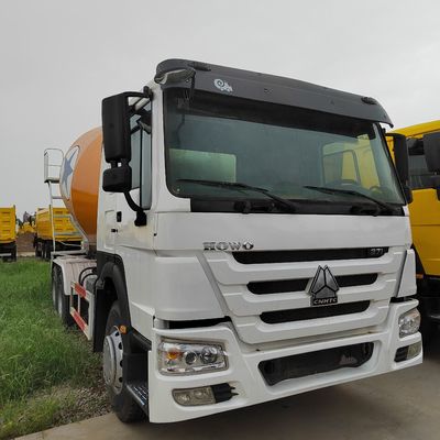 Vente de camions Sinotruk 6X4 livraison d'eau mélangeur lourd avec transmission manuelle