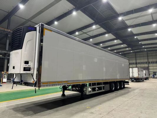 Camion réfrigéré de grande capacité pour la livraison de viande et de fruits de mer en acier au carbone