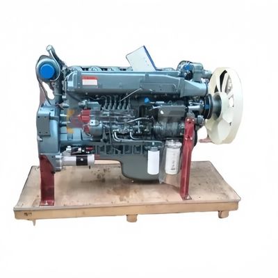 Cylindre refroidi à l'eau et mouvement de piston réciproque Moteur Sinotruk à démarrage en argent