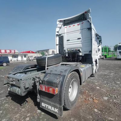 Camion de transport de tracteurs lourds Sitrak avec boîte de chargement en acier au carbone et personnalisation