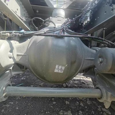 Camion de transport de tracteurs lourds Sitrak avec boîte de chargement en acier au carbone et personnalisation