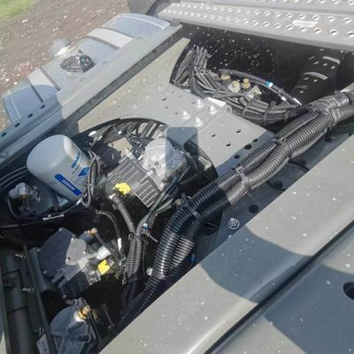 Camion de transport de tracteurs lourds Sitrak avec boîte de chargement en acier au carbone et personnalisation