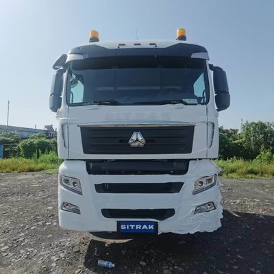 600L réservoir de carburant tracteur lourd chargement camion de transport Sitrak pour remorquer des semi-remorques