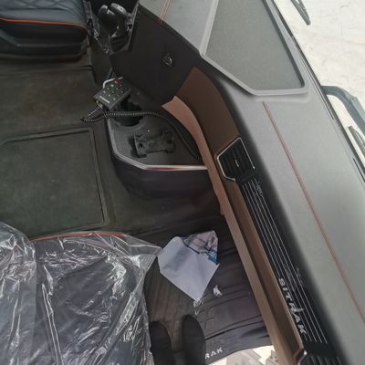 Camion de transport de marchandises avec siège en suspension pneumatique ZZ4257N3247E1H