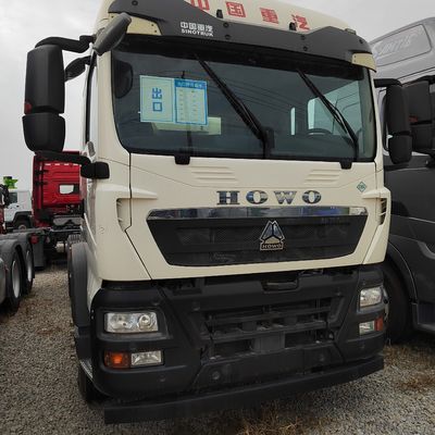 Sinotruck Tracteur au GNC-Truckhowo 6X4 440 HP Tracteur pour diverses industries