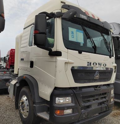 À la recherche d'une remorque à semi-remorque Ne cherchez pas plus loin que le camion tracteur au GNC HOWO 440HP