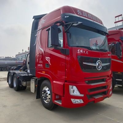 Dongfeng Tianlong Gaz 6X4 Tracteur avec 580 ch Puissance et dimensions de 7,81m * 2,55m * 3,96m