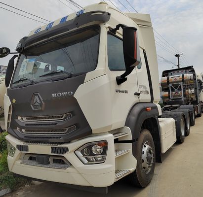 Taille de l'emballage personnalisé HOWO N 440/460HP 6X4 camions tracteurs GNL/GNC pour le transport de marchandises