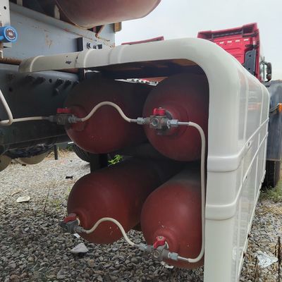 Conception de pneus sans tuyau sur mesure Sinotruck d'occasion Sitrak HOWO 6X4 Tracteur au GNC