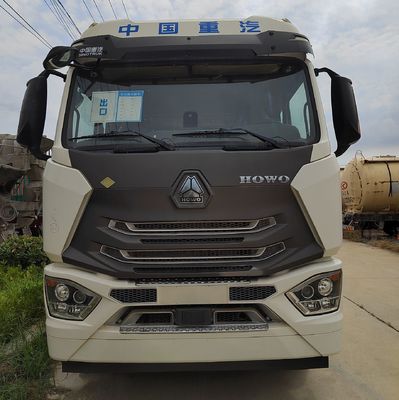 Véhicule tout-terrain lourd certifié ISO US Sinotruk 30t camion pour le transport de marchandises