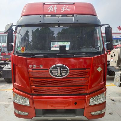 Conception de pneus sans tube FAW Jiefang J6plng Gaz 6X4 et 6X2 Traction camions de transport tracteurs