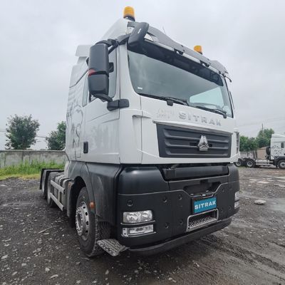 Sinotruk Sitrak, camion à dérapage lourd avec réservoir de carburant de 1000 litres et semi-remorque remorqueuse