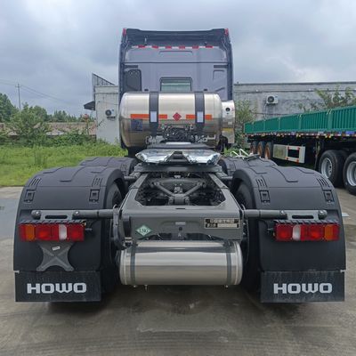 Groupe national de camions lourds 6X4 Camion à décharge avec tracteur à carburant GNL Camion de transport
