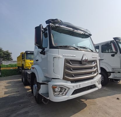 Matériau en acier au carbone HOWO Tracteur durable Camion d'occasion 6500.000kg Paquet Poids brut