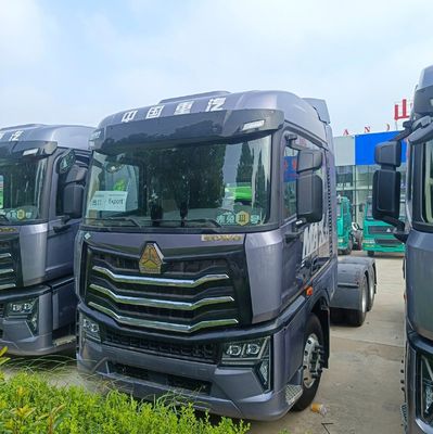 Camion tracteur à GNL HOWO 2024 personnalisé de 480 à 700 ch pour le transport