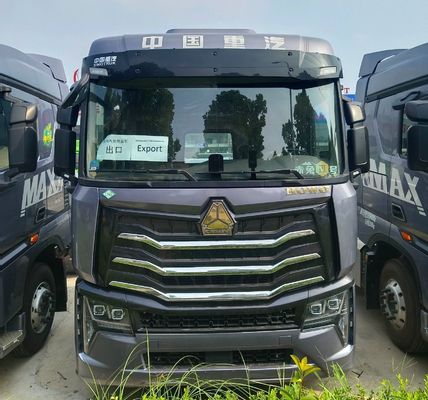 Personnalisation 2024 Light HOWO LNG Gas Traction Truck 6 * 4/4 * 2/6 * 2 480HP à 700HP