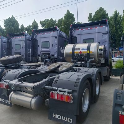 Personnalisation 2024 Light HOWO LNG Gas Traction Truck 6 * 4/4 * 2/6 * 2 480HP à 700HP