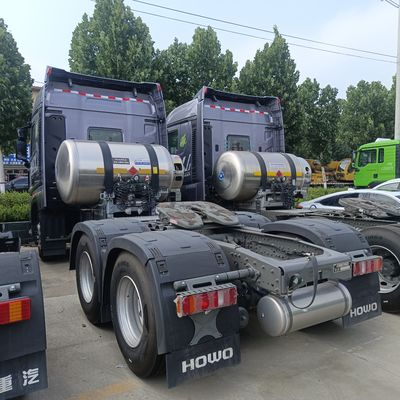 États-Unis 2024 Légère HOWO LNG camion de traction à gaz 6 * 4 480HP à 700HP camion de transport avec pièces