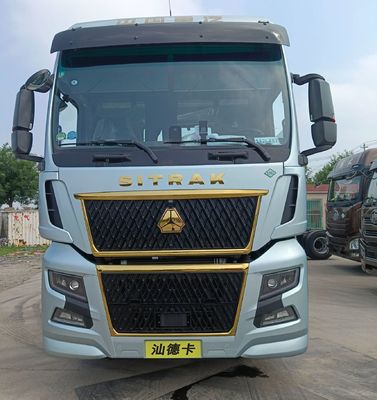 630HP 6*4 2024 Shandeka G7h camion tracteur GNL pour le transport de 8.25m*2.55m*3.96m de fret
