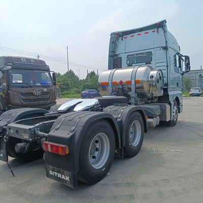 630HP 6*4 2024 Shandeka G7h camion tracteur GNL pour le transport de 8.25m*2.55m*3.96m de fret