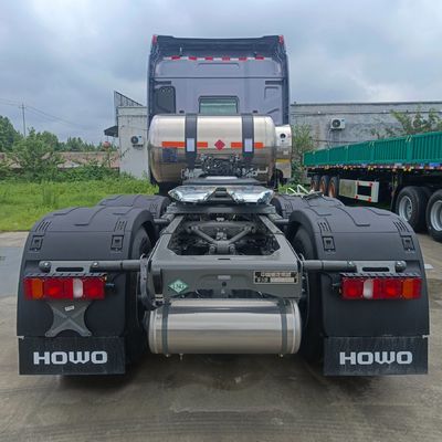 Max HOWO GNL Véhicule tracteur à transmission automatique avec un poids brut total de 8800 kg