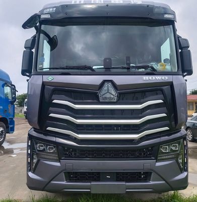 Pneus 2024 Chinois camions lourds HOWO LNG540HP Tracteur à transmission automatique