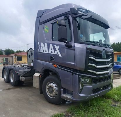 2024 Sinotruk HOWO Tête de tracteur GNL pour le transport sur de longues distances Taille 7,81m*2,53m*3,98m