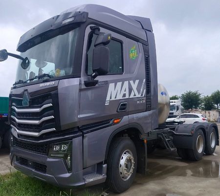 2024 Chinois Heavy-Duty HOWO 6X4/4X2LNG540HP Tracteur à transmission automatique