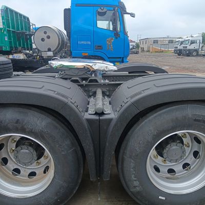 Remboursements nationaux pour camions lourds Max HOWO GNL à transmission automatique pour camions tracteurs